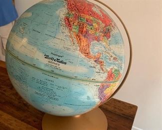 $75- vintage replogie world nation series globe