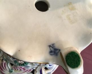 LOW STARTING BIDS!&nbsp; THIS IS AN EXCITING AUCTION!&nbsp; JOIN IN! REGISTER AND BID AT

www.estate48.com

Lot #	Lot Name
4	Vintage Pair of 28 x 19" Framed Chinese Emperor & Empress Formal Portrait Art
5	18.5" D 22" H Antique Wooden Table with Roman Chariot Themed Top
8	Antique 7 x 10" 3D Framed Art Piece Shakespeare's Home
9	16 x 28" Antique Wood Frame Mirror with Hand Painted Venetian River Scene
10	Antique Oil on Canvas Framed 25.5 x 53" Signed by Artist M. Koran
12	MCM 26" Tall Freeform Metal Statue on Granite Base Hand Signed by The Artist Sam Radoff
13	Antique Pooshup Tabletop Pinball Game 1933 11 x 18"
16	39.5 x 71" Slab of Black Marble with Rounded Finish
320	11" Antique Floral Themed Open Air Porcelain Container
321	12" Memphis Style Handcrafted Vase
322	12.5" Hand Signed Raku Vase by The Merry Potter
323	Vintage 13" Ceramic Vase with 2 Lion Medallions on Metallic 4 Legged Base
324	2.5" Vintage Japanese Hand Painted Porcelain Vase/Urn Featuring Pagoda Village Scene
325	3 Piece Lot of V