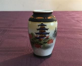 LOW STARTING BIDS!&nbsp; THIS IS AN EXCITING AUCTION!&nbsp; JOIN IN! REGISTER AND BID AT

www.estate48.com

Lot #	Lot Name
4	Vintage Pair of 28 x 19" Framed Chinese Emperor & Empress Formal Portrait Art
5	18.5" D 22" H Antique Wooden Table with Roman Chariot Themed Top
8	Antique 7 x 10" 3D Framed Art Piece Shakespeare's Home
9	16 x 28" Antique Wood Frame Mirror with Hand Painted Venetian River Scene
10	Antique Oil on Canvas Framed 25.5 x 53" Signed by Artist M. Koran
12	MCM 26" Tall Freeform Metal Statue on Granite Base Hand Signed by The Artist Sam Radoff
13	Antique Pooshup Tabletop Pinball Game 1933 11 x 18"
16	39.5 x 71" Slab of Black Marble with Rounded Finish
320	11" Antique Floral Themed Open Air Porcelain Container
321	12" Memphis Style Handcrafted Vase
322	12.5" Hand Signed Raku Vase by The Merry Potter
323	Vintage 13" Ceramic Vase with 2 Lion Medallions on Metallic 4 Legged Base
324	2.5" Vintage Japanese Hand Painted Porcelain Vase/Urn Featuring Pagoda Village Scene
325	3 Piece Lot of V