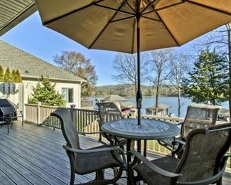 Tropitone patio set, Weber Genesis grill w/cover.