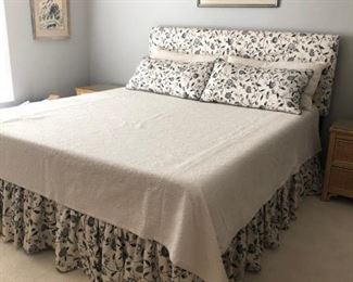 King bed and bedding.