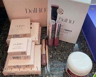 Doll 10 Cosmetics