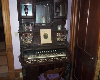 Antique Organ 
