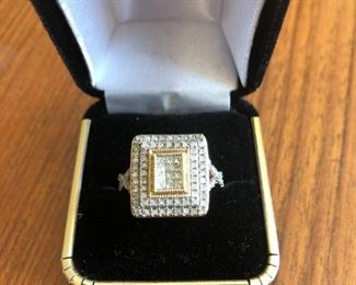 14KT Yellow Gold Princess and Round 1 Carat Diamond Ring
