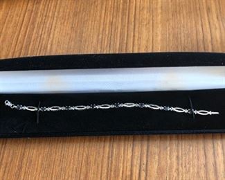 10KT White Gold Oval Sapphire Bracelet