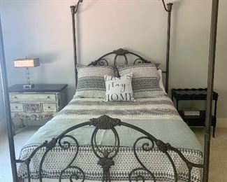 queen size bed available
(mattress:box spring and linens are priced separately and SOLD)