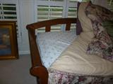 day bed with trundle
