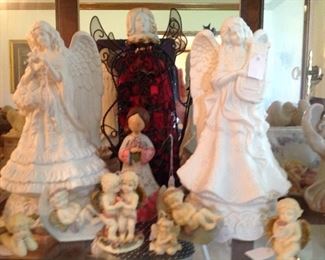 Another shelf of angels