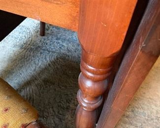 Detail on Southern Colonial table