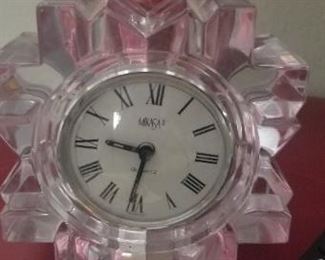 Mikasa crystal battery op clock
$5
8