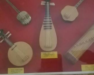 Miniture framed musical instruments  $15
Please check.terms and conditiond
33