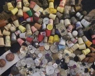 Button thimble lot  $15.00
Please read terms and conditions of sale

thim 52