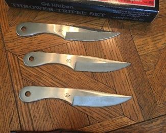 Set of throwing knives