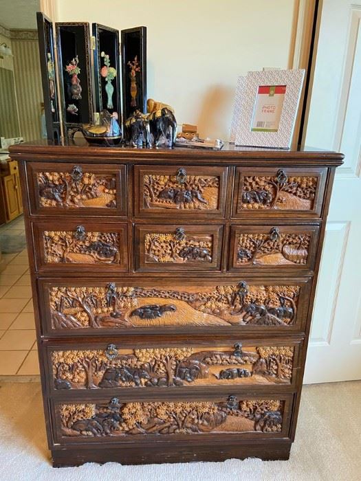 PURPLE PLUM UNIQUE ESTATE SALE in Knoxville, TN starts on 6/6/2020