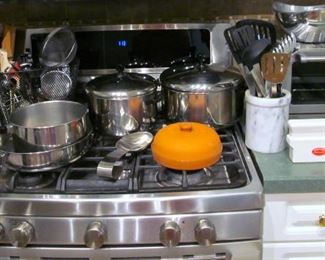 STAINLESS STEEL COOKWEAR