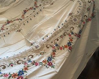 Embroidered bedspread 