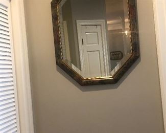 Beveled mirror 