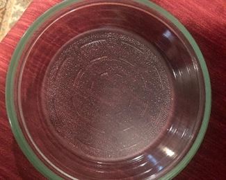 Green Rim Pyrex pie dish 