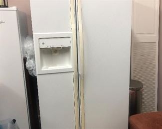 GE refrigerator freezer 