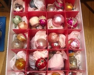 Tub Vintage Ornaments 