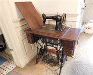 Singer Sewing Machine