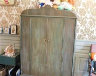 Chifforobe
