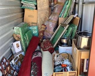 Auction ends on Jun 11, 2020 at 11:30 AM
https://www.storagetreasures.com/auctions/detail/1059155