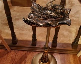 VINTAGE ASHTRAY STAND