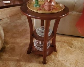 WALNUT LAMP TABLE