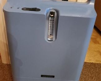 RESPERONICS  EVERFLO OXYGEN CONCENTRATOR MACHINE