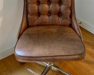 Item 84:  Vintage Office Chair: $28