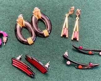 Item 166:  Lot of 5 pairs of earrings-pierced: $10