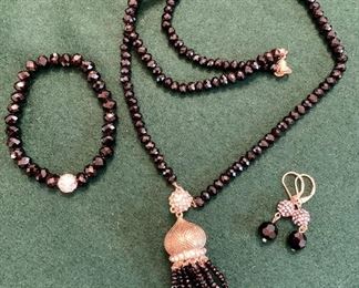 Item 168:  Matching set with faceted beads: $22