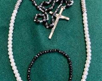 Item 174:  Beaded rosary, bracelet & necklace: $14
