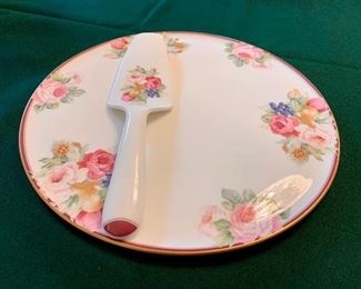 Decorative Cake Server with Ceramic Spatula: $14