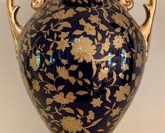 Item 79:  Decorative vase - 11": $14