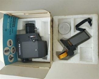 VINTAGE Movie Camera YASHICA U-G Super 8 mm Film Camera w /Orig. Box Reflex Zoom