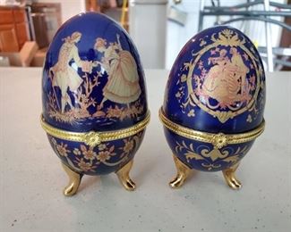 Lot of 2 Purple and Porcelain Eggs with Gilded Feet