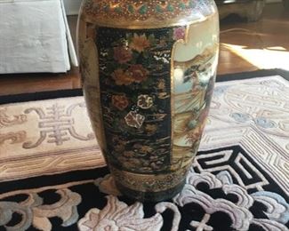 Hand Painted Vase Royal Satsuma $30
