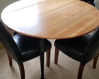 Round Fold Down Table. 