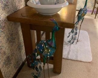 STICKLEY ERA Alter / Hallway Table