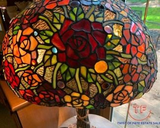 TIFFANY Style Stain Glass Table Lamp