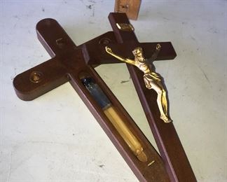 Catholic Crucifix  Sick Call Cross Last Rites Set Wooden With Contents $10.00