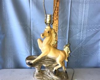 Horse Lamp has chip on tail see photos $40.00 (pick up only)