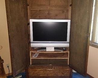 Vintage Oak Chiffrobe