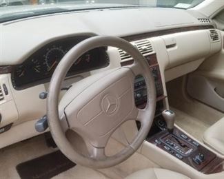 Interior..1999  430 Mercedes