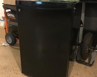 Small refrigerator