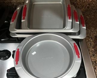 Cake Boss baking pans