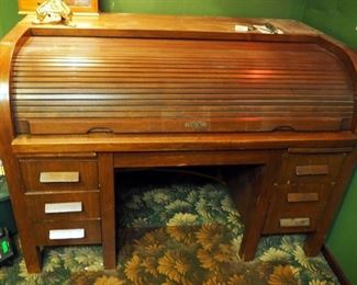 Bette Smith's, Former Mayor Of Waldo, Personal Roll Top Desk, Solid Wood With Dovetail Construction, 10 Drawers, 41.5" x 60.5" x 36"