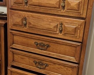 Young Hinkle Village Oak Bedroom Furniture(Chest of Drawers, Dresser and Mirror, Night Stand)